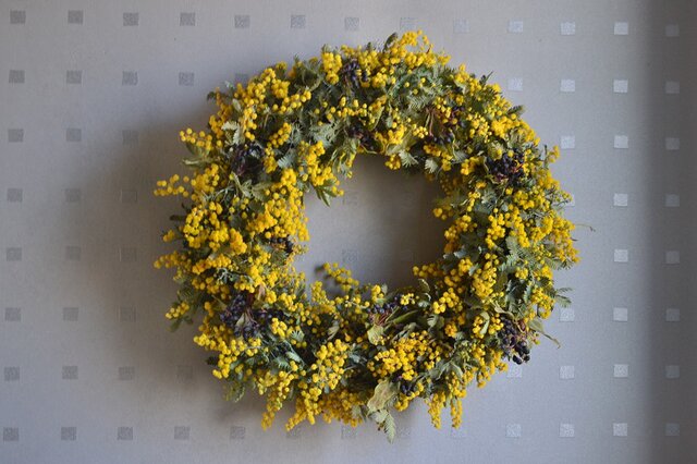 2025母の日】ミモザとビバーナムの実ドライwreath | iichi 日々の
