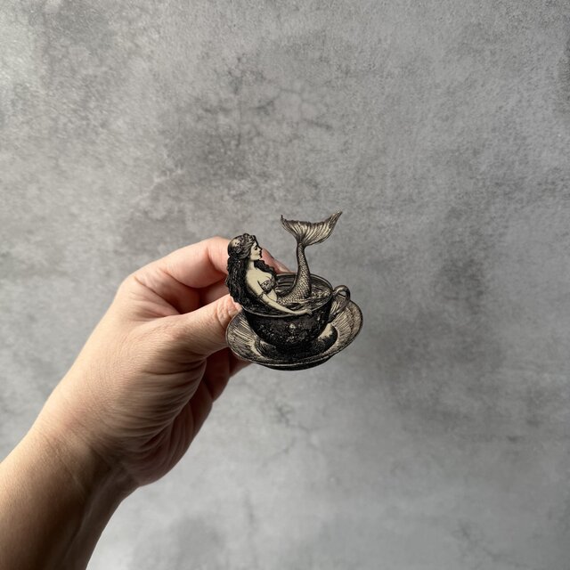 148 クラフト 木製ブローチ 「カップメイド」