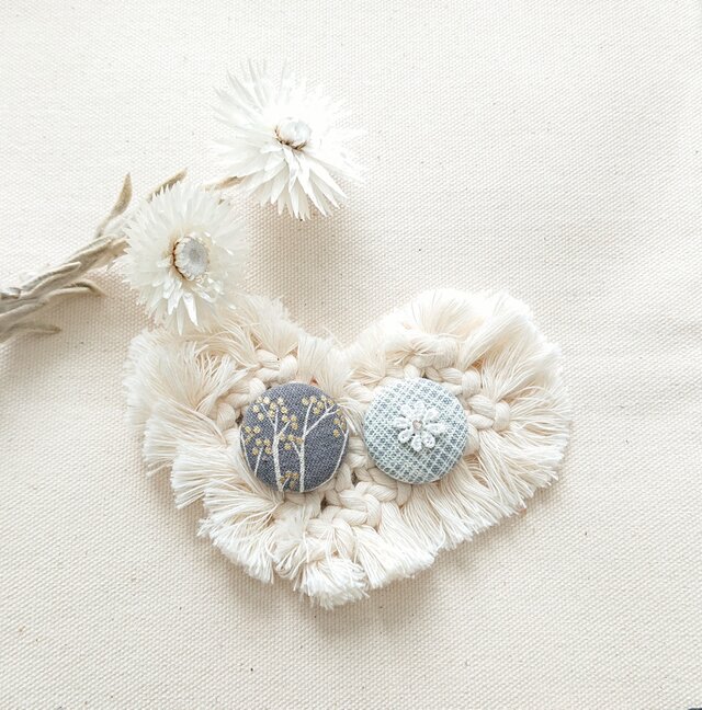 ★くるみボタンブローチ★