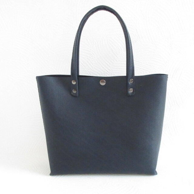 《牛革》ワンレザー・ネイビー型押しレザー・スクエアミニトート・0320