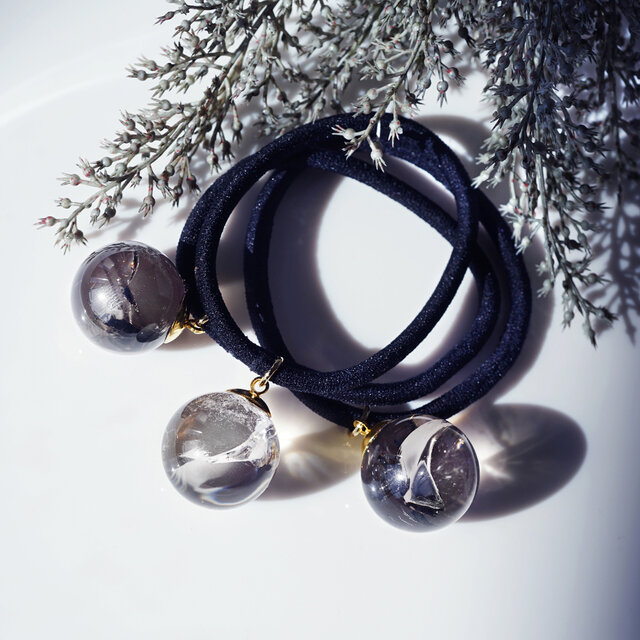 天然スモーキークォーツのアイリス（虹入り）一粒ボールヘアゴム