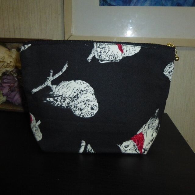 フクロウ柄のポーチ（送料無料）