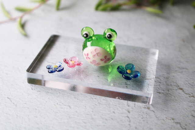 リモージュボックス 蓮の葉とカエル 蛙 小物入れ ミニチュア ピルケース 蓮の葉とカエル(制作中止） – ショップリモージュ