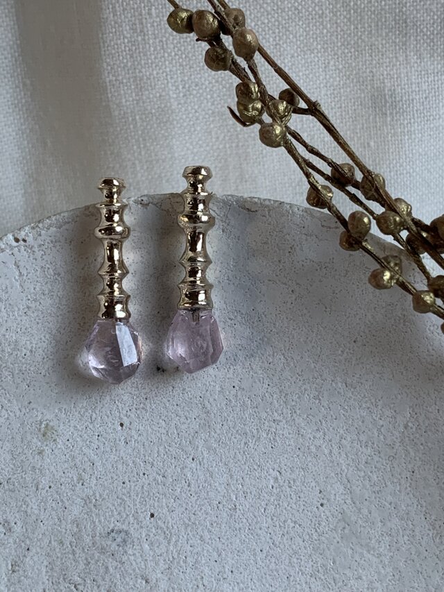 4月誕生石モルガナイトk10ピアス