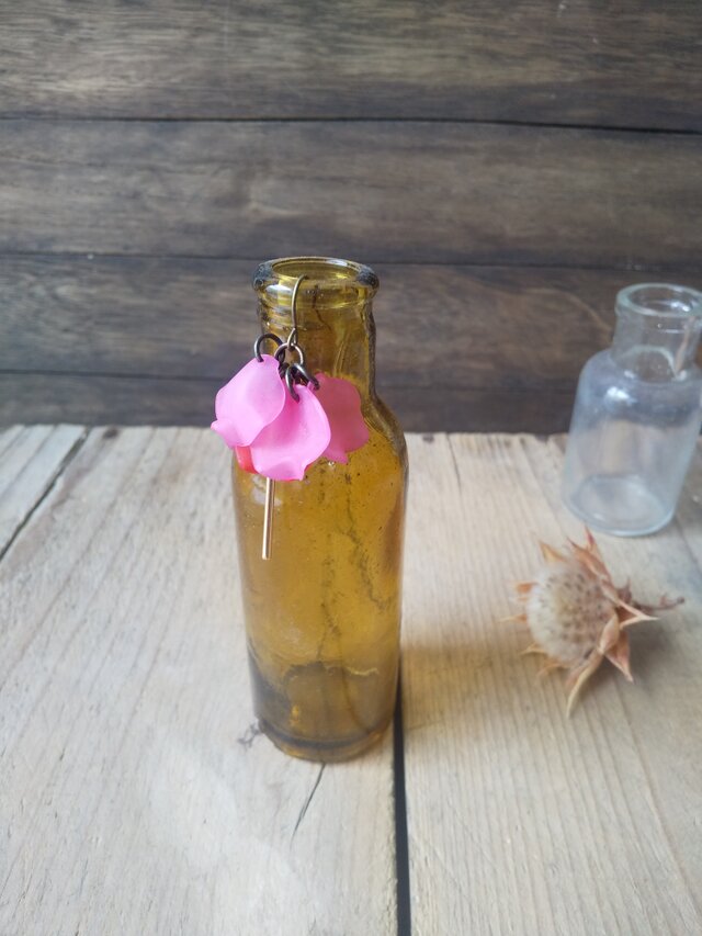 花びらピアス