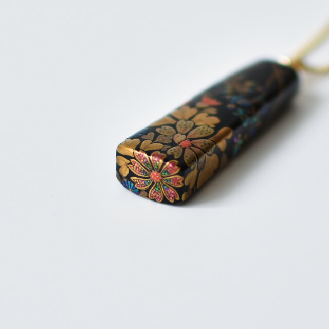 本鼈甲朱塗り蒔絵K18線入りブローチペンダント 本鼈甲朱塗り蒔絵K18線入りブローチペンダント 本鼈甲朱塗り蒔絵K18