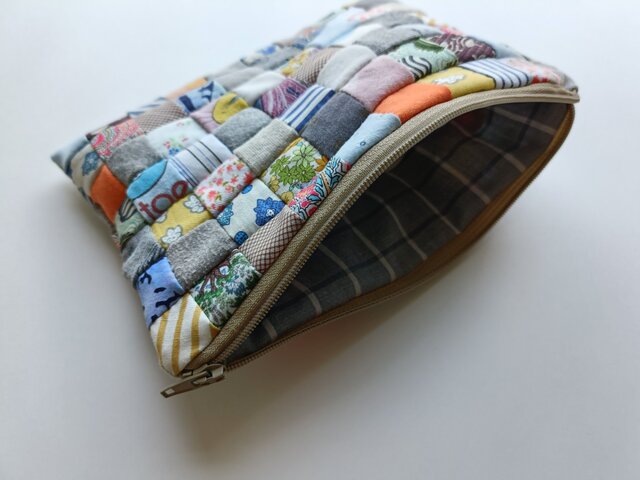 パッチワーク・ポーチ | iichi 日々の暮らしを心地よくする