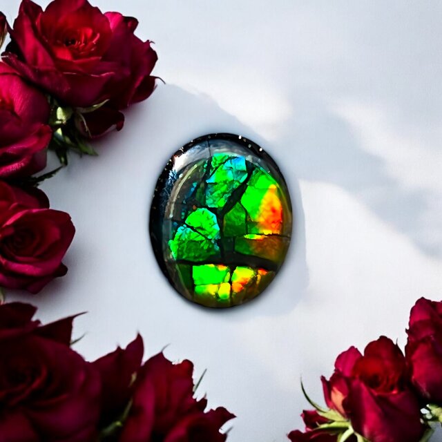 天然石 宝石 アンモライト（Ammolite）トリプレットルース オーバル 9×7mm AMOV090701 パーツ