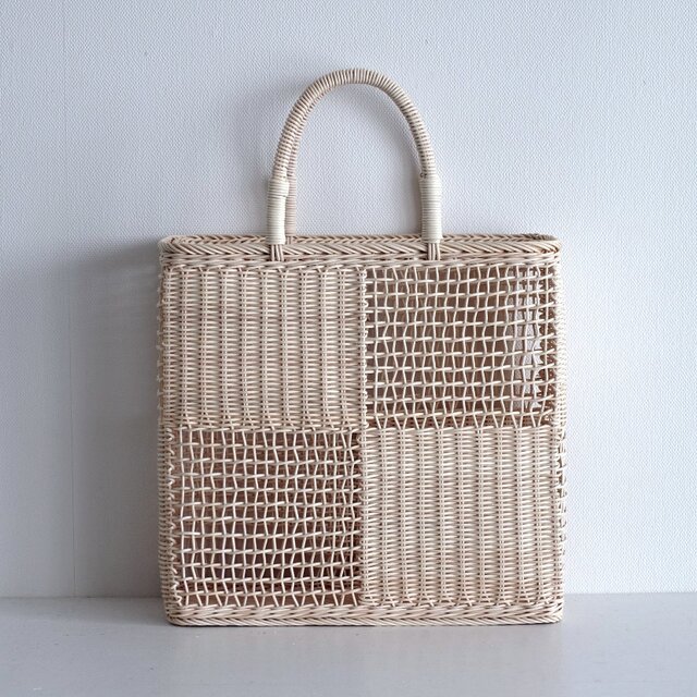 四角いトート・30㎝角やや薄型（2019）