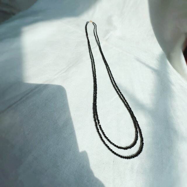 ブラックスピネル2連ロングネックレス