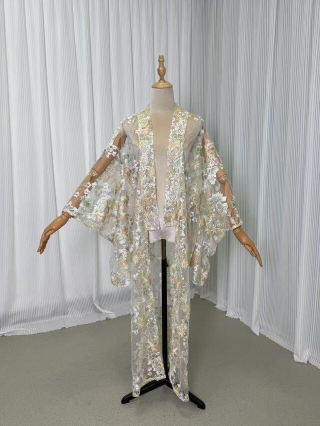 送料無料！ソフトチュール打掛 着物 オーバードレス レース羽織 ウエディングドレス 日常可能 白 精緻な刺繍