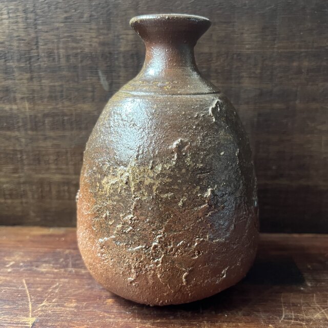 花器 備前焼 徳利型 | iichi 日々の暮らしを心地よくするハンドメイド