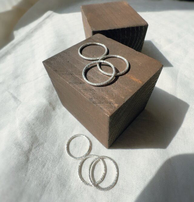 スパークルピンキーリング1.3ｍｍ