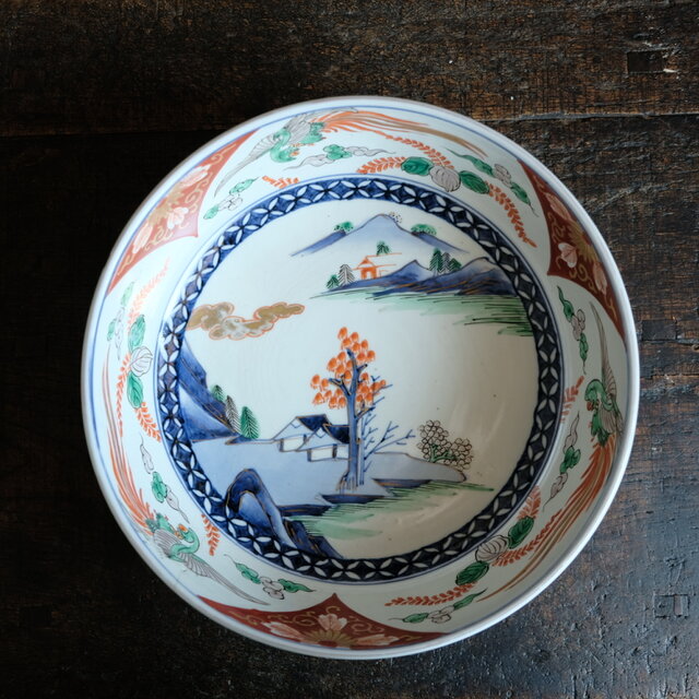 雲と鳳凰◆見込みに山水風景図。伊万里　錦手金彩七寸平鉢　碗　花唐草　骨董/antiques。明治時代【アマテ・貫入・ニュー有り】