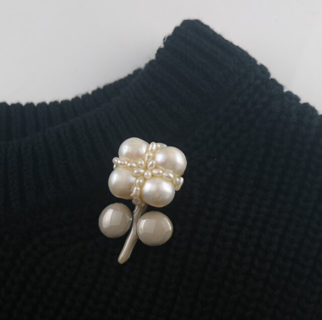 ぶさかわ真珠のちっちゃ〜なブローチ | iichi 日々の暮らしを心地よく