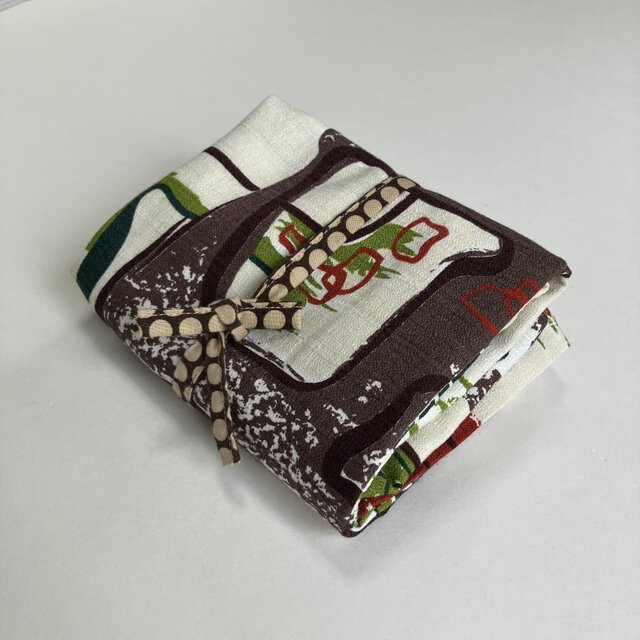 ☆sale サブバッグ エコバッグ 一枚仕立て レトロな幾何模様 | iichi