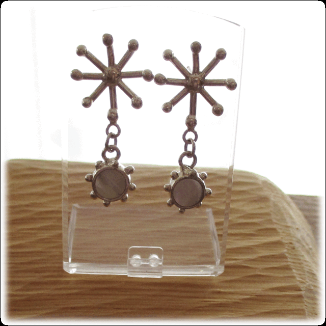 tubutubu*ピアス(Silver925×マザーオブパール) | iichi 日々 tubutubu*ピアス(Silver925×マザーオブパール) | iichi 日々