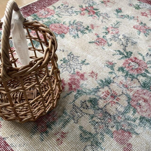 102×193アンティークバラ　擦れシャビー　ボタニカル　トルコヴィンテージラグ