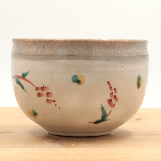 赤絵小花散しの小碗③