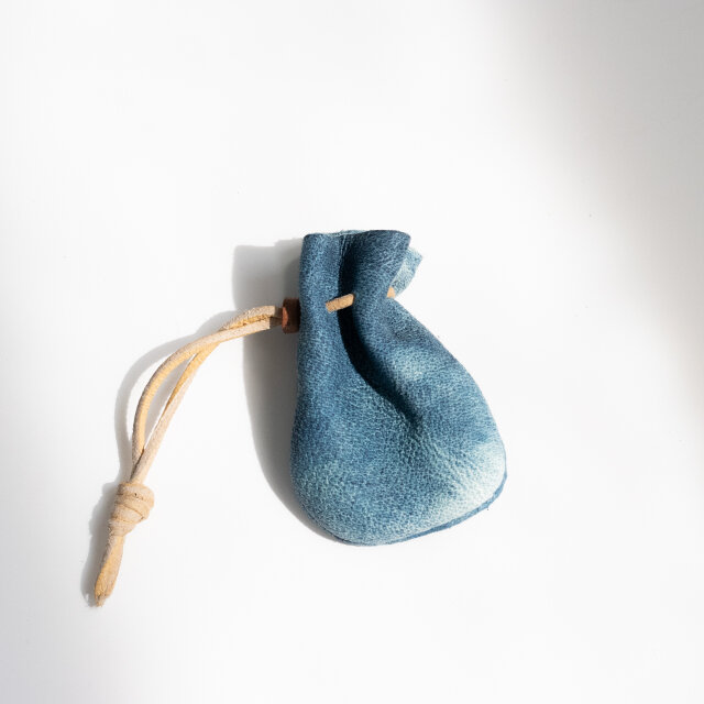 藍染鹿革巾着袋　221049