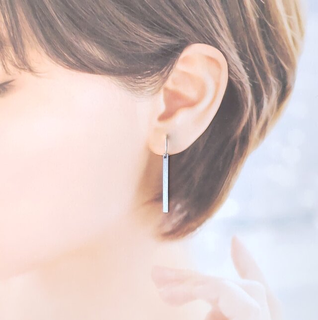 〈痛くない〉〈挟めるだけ〉～イヤリング～シルバーリング×ライラックカラースクエアプレートフェイクピアス(両耳用)(調節可能)