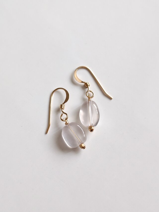 ローズクォーツの桜ピアス