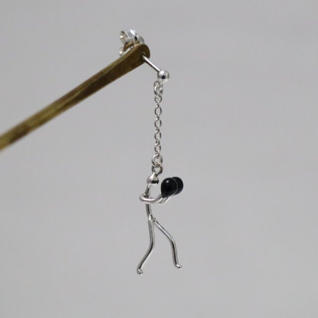 ボクシング/ブロッキング/ ブラックピアス(イヤリング)