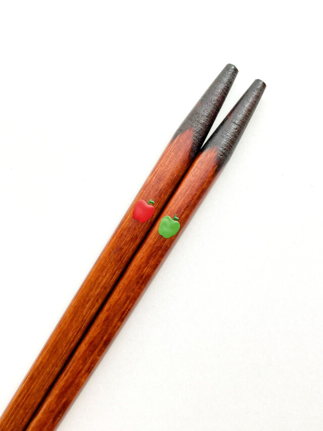 [菜箸] 摺り漆ワンポイント菜箸 〈りんご〉(糸なし)