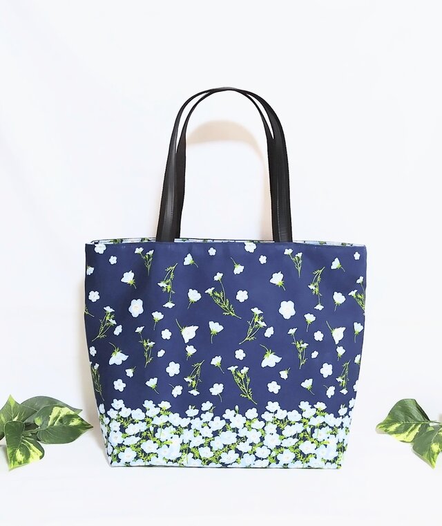 ネモフィラの花 肩掛けトートバック