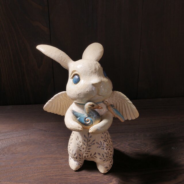 翼の白色葉影うさぎとアヒル no.36