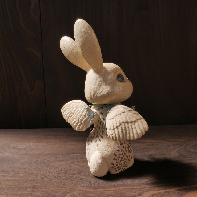 翼の白色葉影うさぎと小鳥 no.38 | iichi 日々の暮らしを心地よくする