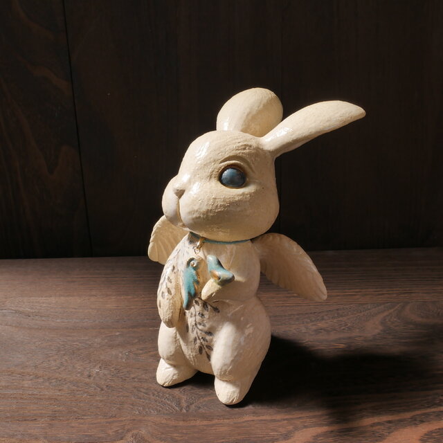 翼の白色葉影うさぎと小鳥 no.42