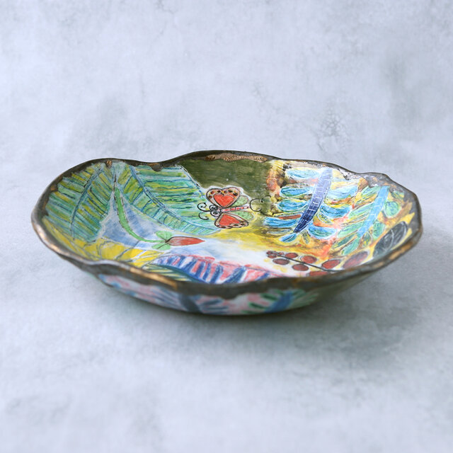 カラフルな葉と蝶の波型陶器ボウル（大） | iichi 日々の暮らし