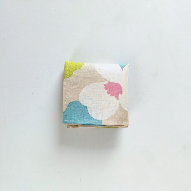 日用品店（布）リネンのハンカチ  40cm×40cm 【 ボタニカル／ピンク 】LIBERTY