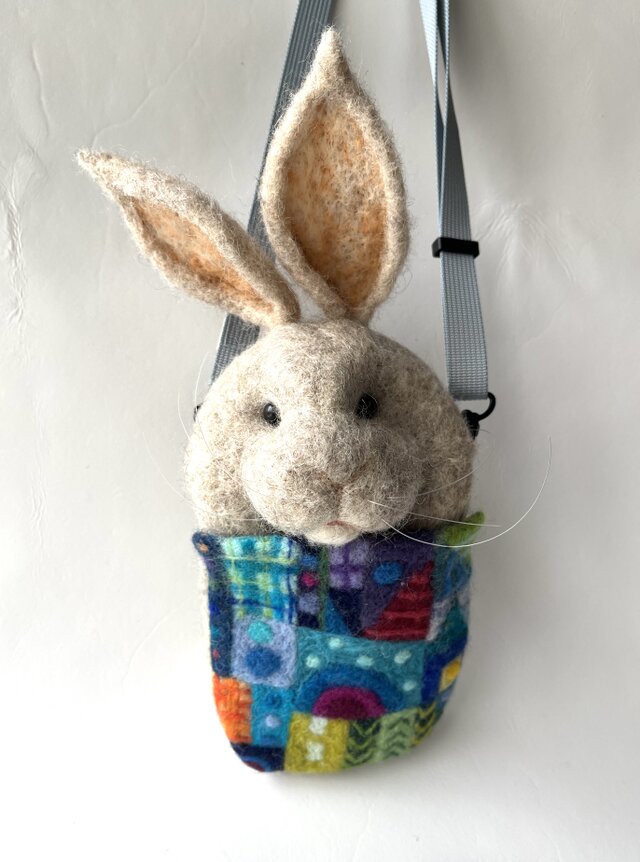 フェルトアニマルポーチ〜ウサギ〜 | iichi 日々の暮らしを心地よく