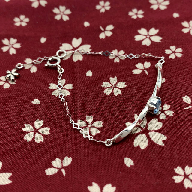 新春❣️【限定販売！】最高級5Aグレードのブルートパーズブレスレット✨ ブルーアンバーブレスレット - 久慈琥珀オンラインショップ