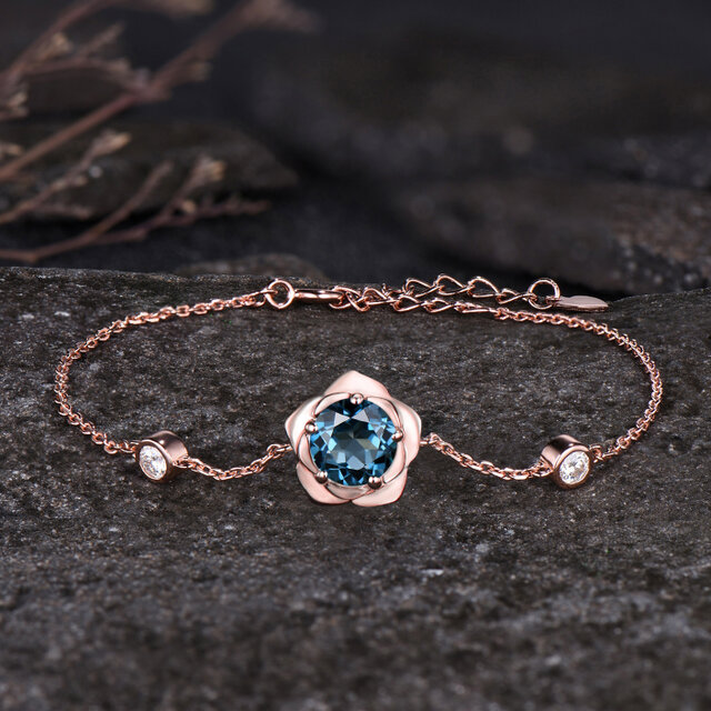 ユニークなローズフラワーブレスレット 12月の誕生石 天然ロンドンブルートパーズブレスレット プロミスブレスレット