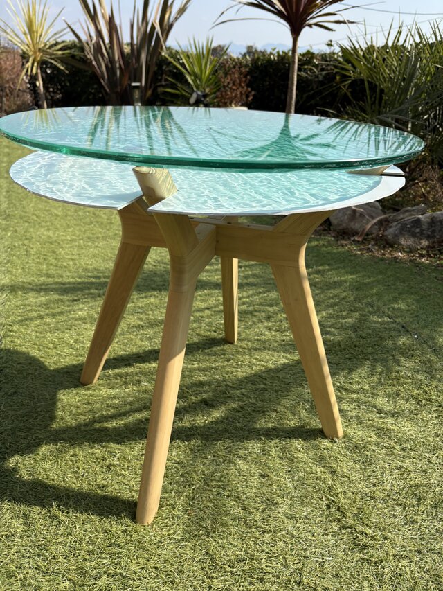 現品 新作カフェテーブル ドルフィン 水面 エメラルドブルーの海