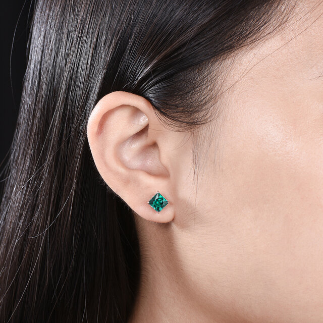 ヴィンテージ 5月の誕生石 エメラルド ピアス グリーン ジェムストーン