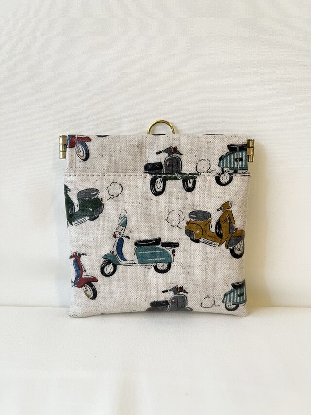 バネ口ラミネートポーチ　レトロスクーター