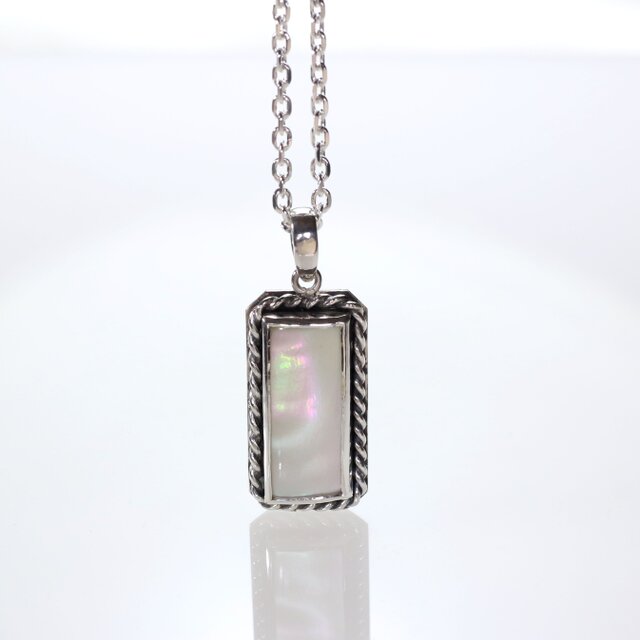 Sv925 夜光貝ペンダント(レクタングル型)