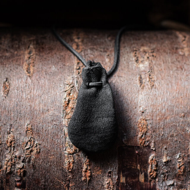 鹿革巾着首飾り　ネックレス　ペンダント　2211414