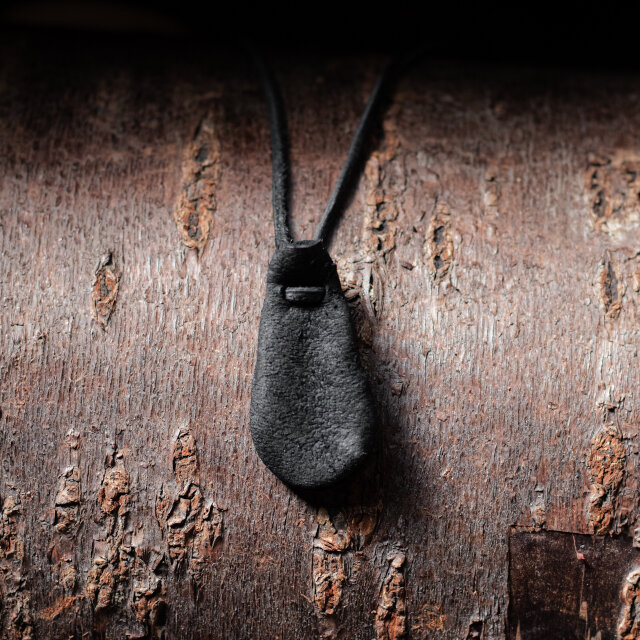 鹿革巾着首飾り　ネックレス　ペンダント　2211416