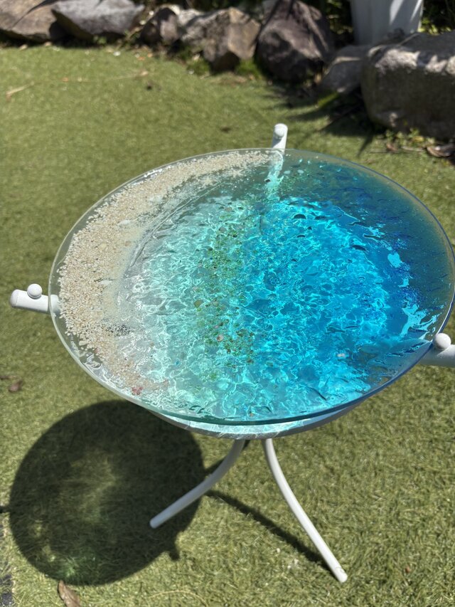 ビーチアート円形テーブル① HIROSHIMA Round Table / ヒロシマ ラウンドテーブル（ビーチ