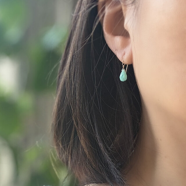 14kgfキラキラアマゾナイトピアス/イヤリング 天然石アマゾナイトのピアス 14kgf 316L 貝殻 夏 青 ブルー 誕生石