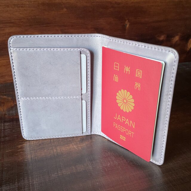 レザーパスポートケース（Iris）