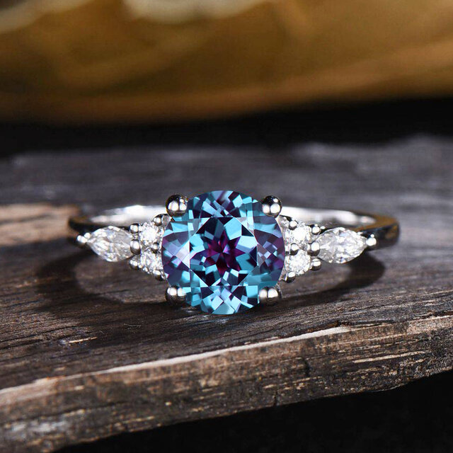 6月の誕生石アレキサンドライト婚約指輪925スターリングシルバーカラーチェンジストーンリング誕生日ジュエリーギフト