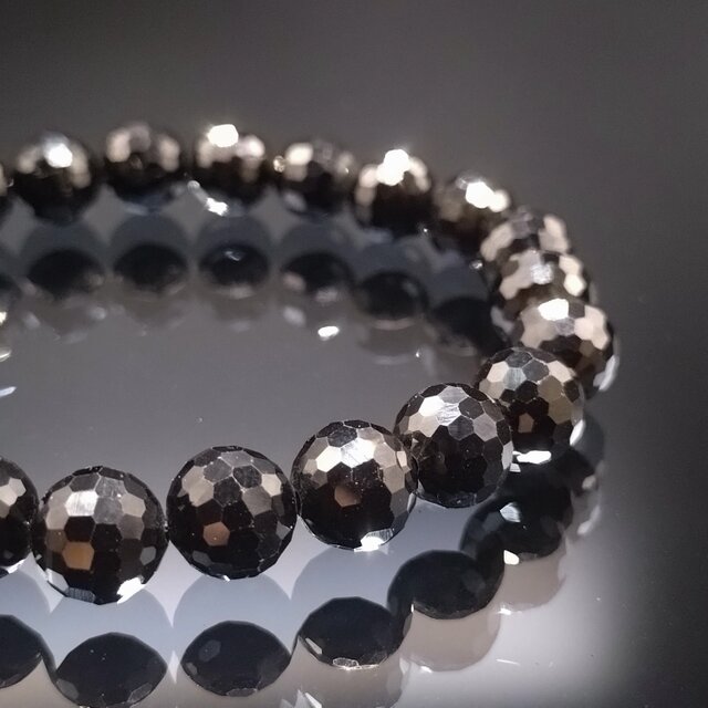 ブラックスピネル・8mm【高品質・128面カット】ブレスレット | iichi