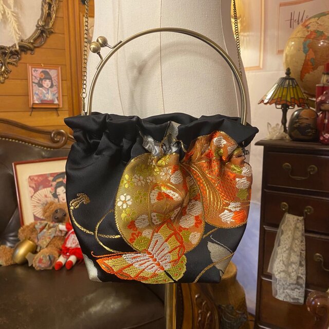 帯リメイク 蝶々 持ち手付きがま口バッグ 【公式通販】