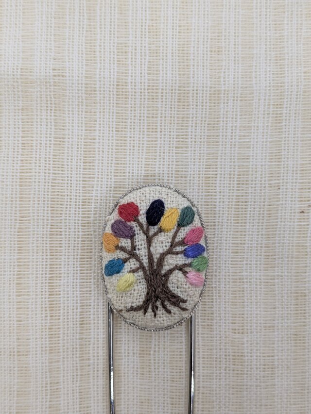 森の語り ピンブローチ (Forest Tales)